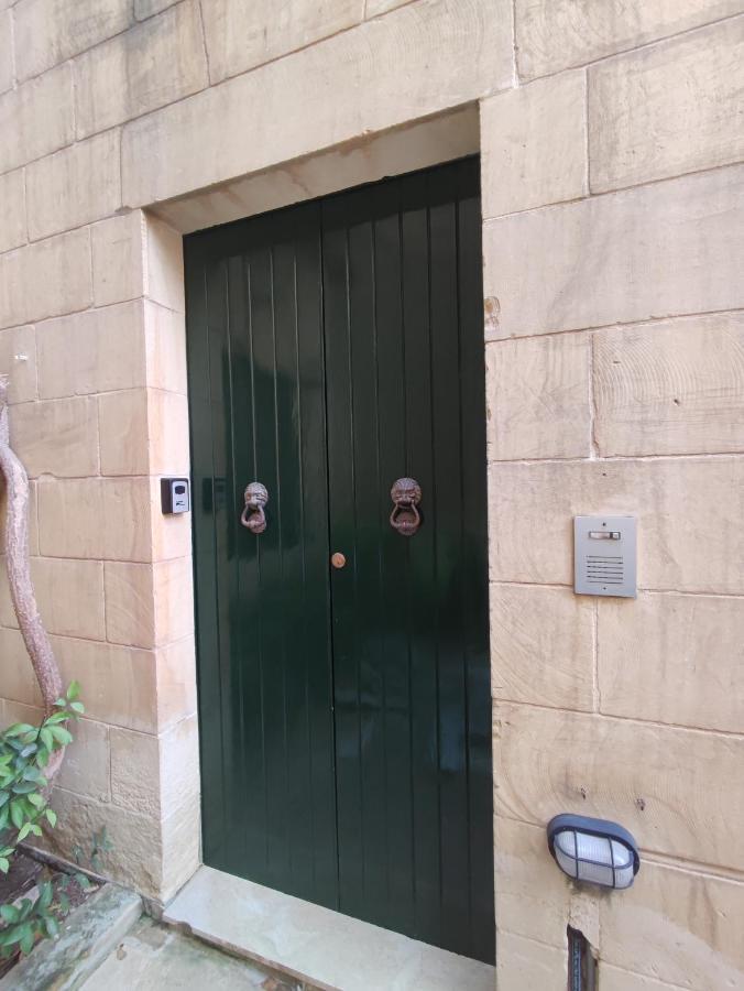 Vila Razzett Ziffa Victoria Exteriér fotografie